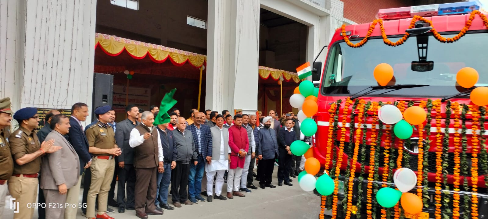 GHAZIABAD SAMACHAR : अग्निकांडों को कंट्रोल करने के लिए 12000 लीटर का वाटर बाउजर