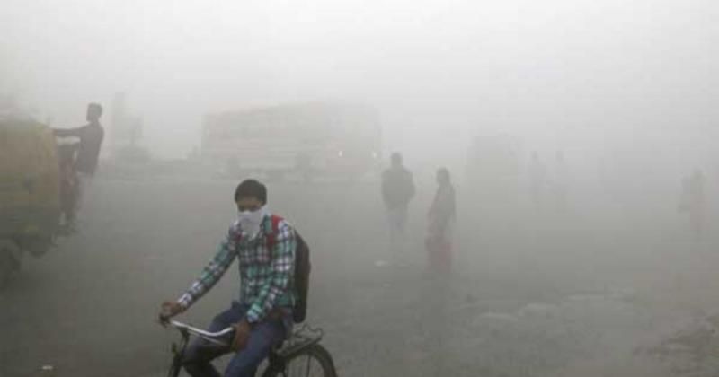 Weather Update- यूपी में अभी और लुढ़केगा पारा, कानपुर में बर्फीली हवाओं ने मचाई कंपकपी, कैंसिल हुई उड़ाने