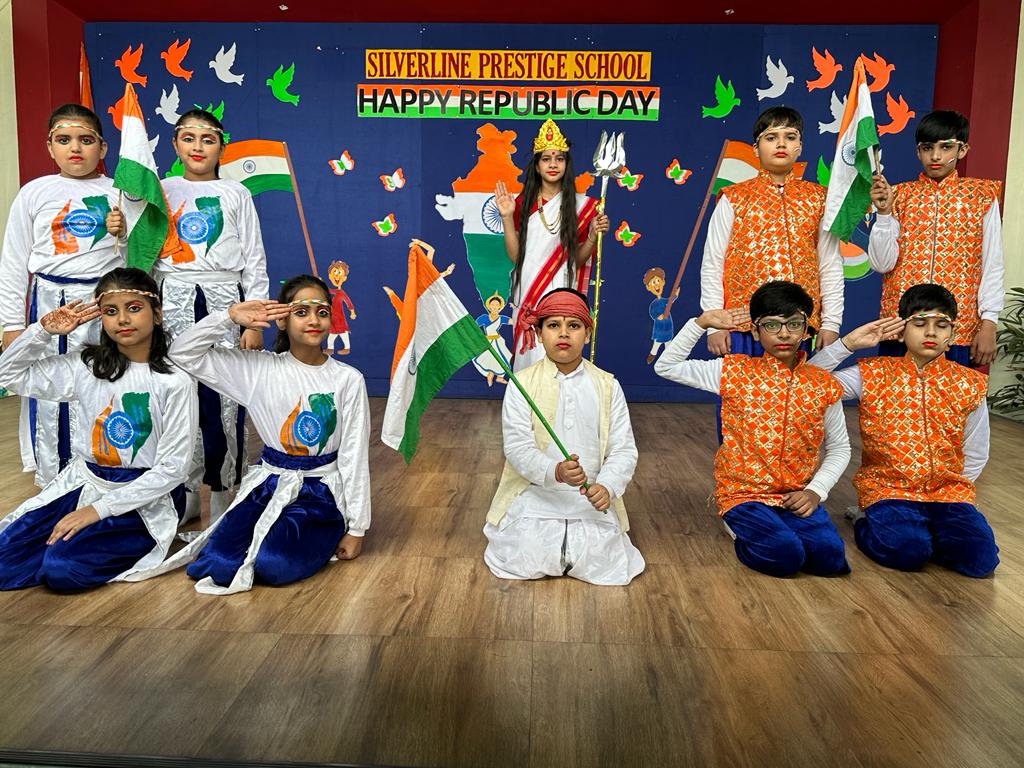 Ghaziabad News : गणतंत्र दिवस की पूर्व संध्या पर प्रस्तुत किए देशभक्ति के तराने