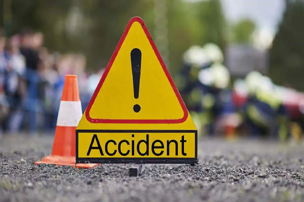 Rajasthan News : सड़क हादसे में चार्टर्ड एकाउन्टेंट की मौत, पत्नी और दो बच्चे जख्मी