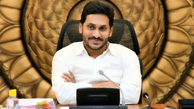 Andhra Pradesh News : आंध्र प्रदेश सरकार ने सड़कों पर जनसभा, रैली करने पर रोक लगायी