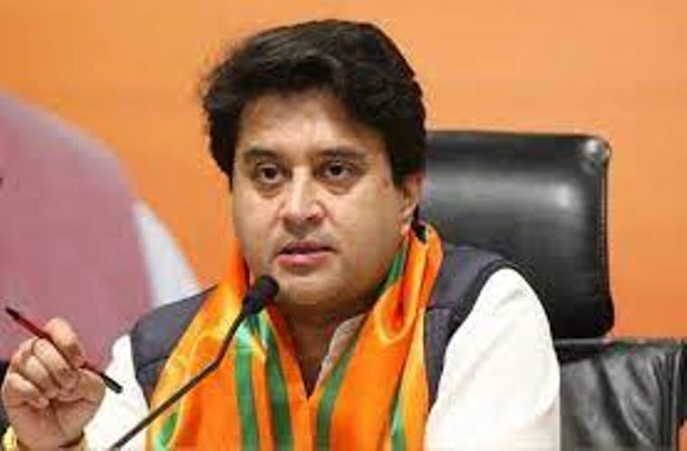 Udaan : "उड़ान " ने देश में नई क्षेत्रीय एयरलाइन को आगे बढ़ाने में मदद की : सिंधिया