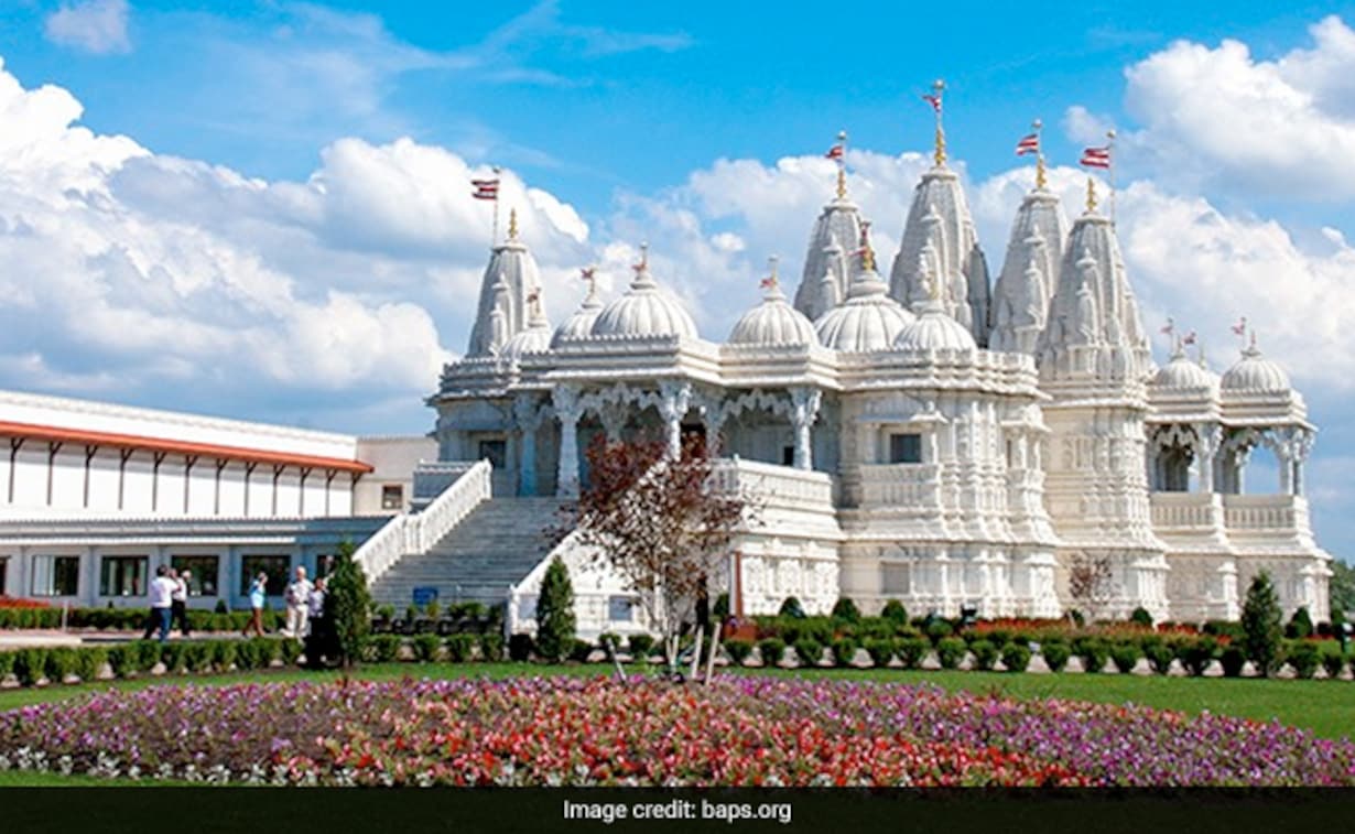 International News : कनाडा में हिंदू मंदिर पर भारत विरोधी भित्तिचित्र बनाने से भारतीय नाराज