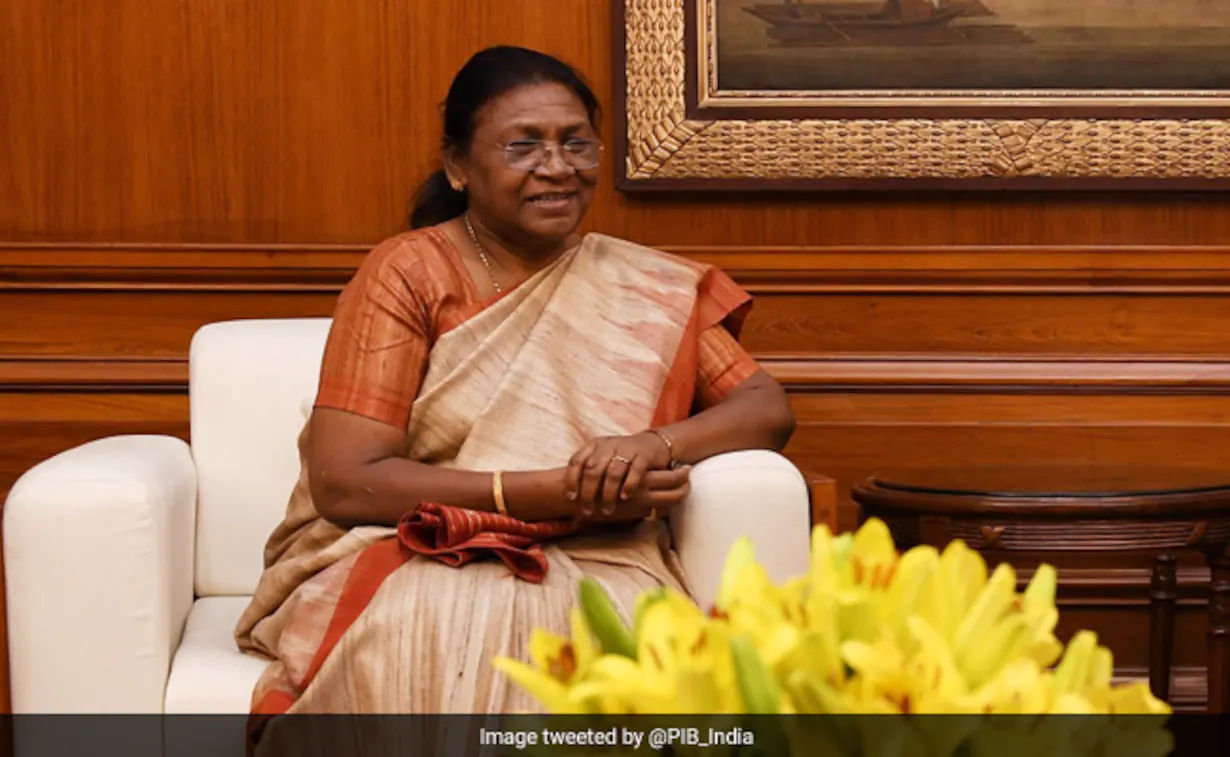 National News : राष्ट्रपति मुर्मू ने की सैन्य इंजीनियर सेवाओं में महिलाओं की भागीदारी बढ़ाने की अपील