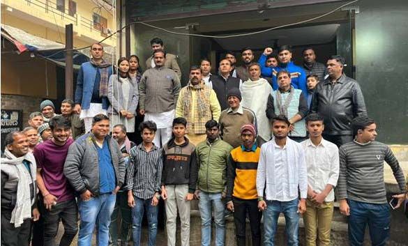 Noida News : भारतीय सोशलिस्ट मंच ने धूमधाम से मनाया गणतंत्र दिवस