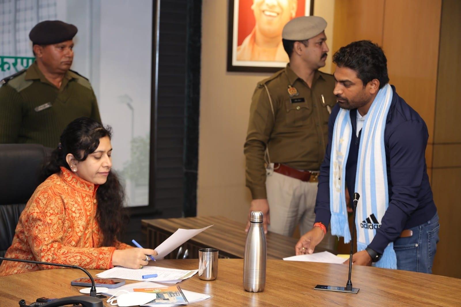 Greater Noida News : अतिक्रमण हटाने का अभियान तेज किया जाए : सीईओ