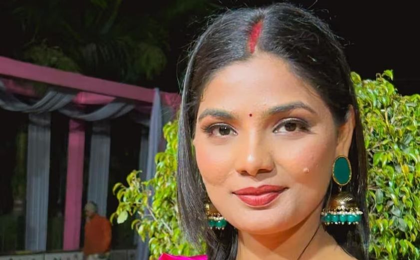 यूपी में का बा के बाद Neha Singh Rathore अपने नए गाने से मांग रही रोजगार