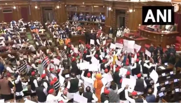 UP News: विधानसभा में डिप्टी सीएम ब्रजेश पाठक की टिप्पणी पर सपा सदस्यों का हंगामा