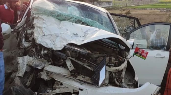 UP News : सुलतानपुर में सड़क हादसे में 3 की मौत, 7 घायल