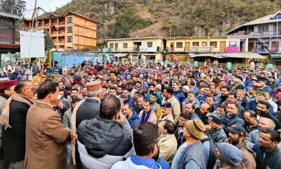 HIMACHAL NEWS: हिमाचल प्रदेश में गहराया सीमेंट संकट, सरकार उठा रही ये कदम