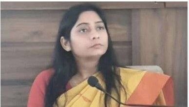 UP Political News : मौर्य की बेटी ने कर दिया ऐलान भाजपा से ही लड़ेगी चुनाव