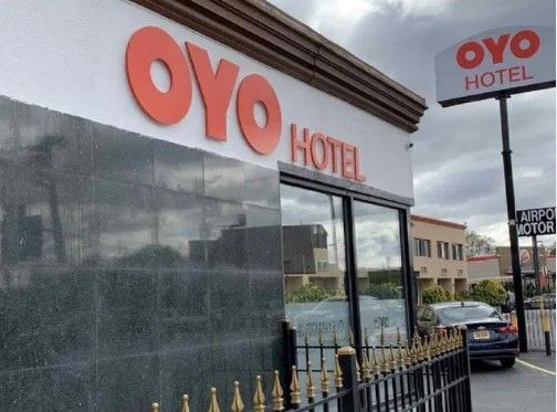 Rajasthan News : राजस्थान में रुपए वापस मांगने पर ‘ओयो’ होटल के कर्मियों ने दो अतिथियों से की मारपीट