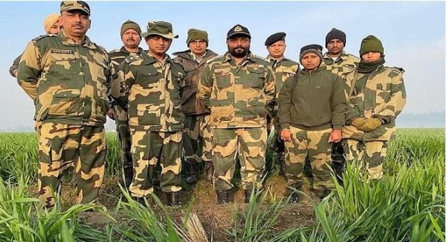 National News : पाकिस्तानी ड्रोन से गिराए गए हथियार, मादक पदार्थ