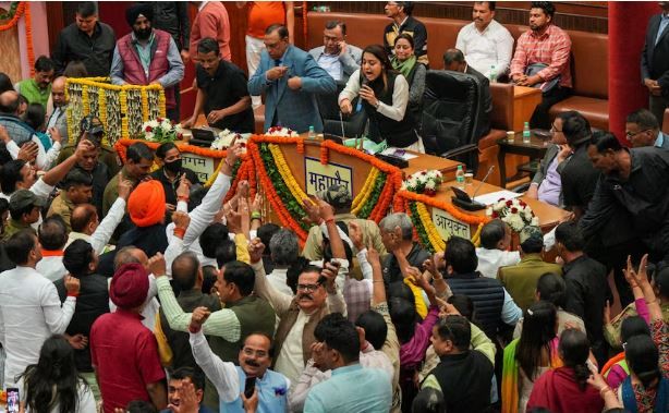 MCD : एमसीडी स्थायी समिति चुनाव में भाजपा ने लगाया गड़बड़ी का आरोप, पुनर्मतदान की मांग