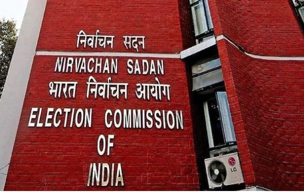 Political News : मतदान के दौरान वोट की अपील वाले ट्वीट पर कांग्रेस व भाजपा की त्रिपुरा इकाई को नोटिस