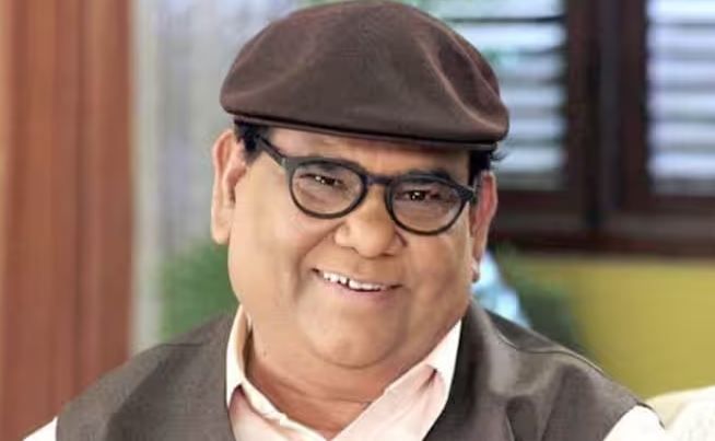 Satish Kaushik Case : दिल्ली पुलिस ने फार्महाउस से दवाइयां बरामद की