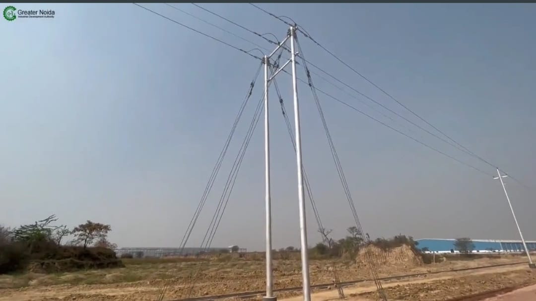 Greater Noida News : ईकोटेक 8 में निर्माण कार्य तेज ,रोजगार को बढ़ावा देने के लिए 20 गांवों की जमीन खरीदेगी अथॉरिटी