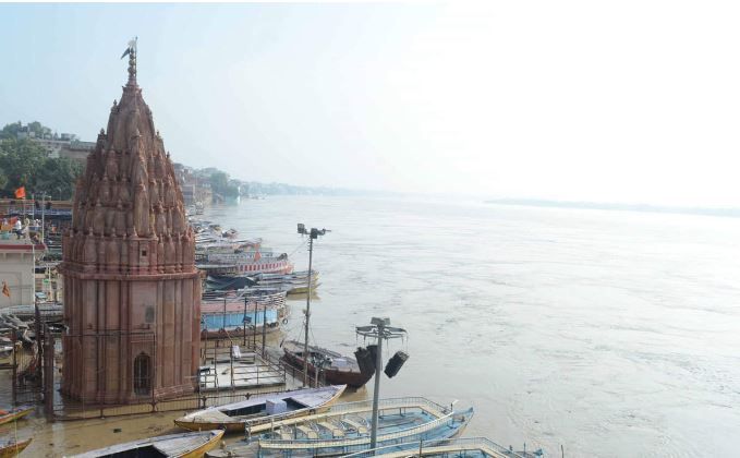 Water Way : वाराणसी और हल्दिया के बीच गंगा किनारे 60 गोदी विकसित कर रहा है केंद्र : मंत्री