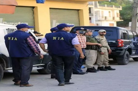 Terrorist : पाकिस्तान में मौजूद आकाओं से जुड़े संदिग्धों की पहचान हुई : एनआईए