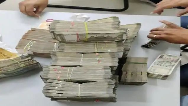 Rajasthan : नाकाबंदी के दौरान कार से 21 लाख 48 हजार रूपये की नकदी बरामद