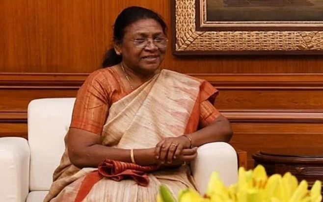 Delhi News : महिलाओं के पास जरुर हो फैसला लेने का हक : मुर्मू