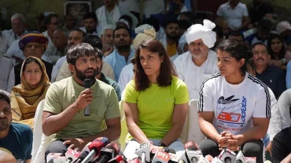 Wrestlers Protest: महिला पहलवानों को नहीं है किसी भी कमेटी पर भरोसा, प्रेसवार्ता में उठाए दिल्ली पुलिस पर सवाल