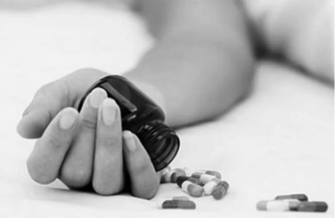 Kanpur News : बेटी को जहर देकर पिता ने की आत्महत्या