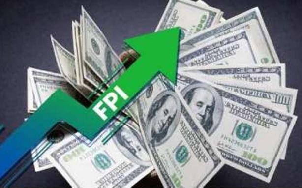 Share Market : एफपीआई ने भारतीय शेयर बाजार से निकाले 37,631 करोड़ रुपये