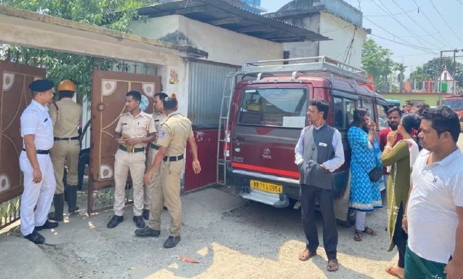 West Bengal : रिसड़ा में झड़प के बाद शांति, लेकिन तनाव अब भी बरकरार