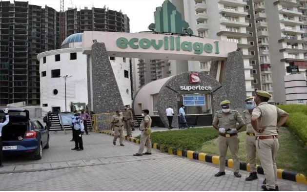 Noida News : नामी बिल्डर सुपरटेक के विरुद्ध जन आक्रोश जारी, लगे सुपरटेक चोर है के नारे