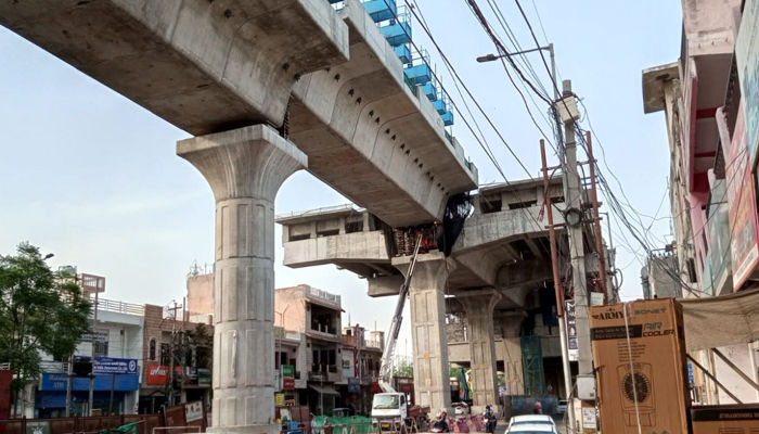 दुहाई से मेरठ साउथ स्टेशन के बीच आखिरी वायाडक्ट स्पैन स्थापित