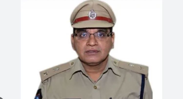 UP DGP : IPS अधिकारी विजय कुमार बने UP के नए कार्यवाहक DGP, नहीं मिला पूर्णकालिक डीजीपी