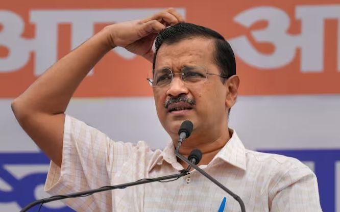 Delhi News: SC ने अरविंद केजरीवाल के खिलाफ उत्तर प्रदेश में कार्यवाही पर रोक बढ़ाई