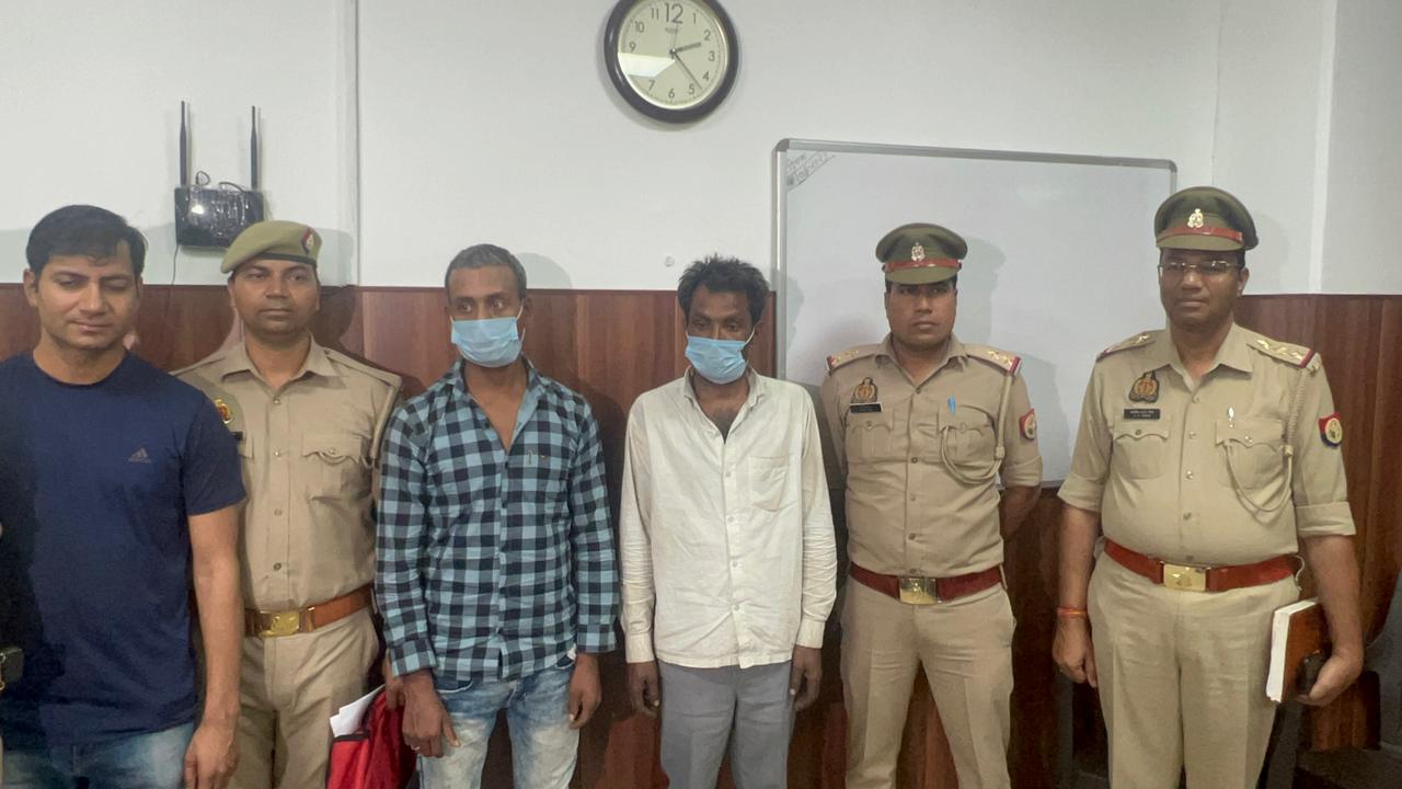 Greater Noida News : मोटरसाइकिल पर सवार होकर देते थे लूट और चोरी की घटनाओं को अंजाम