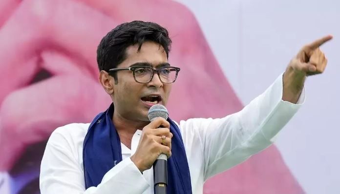 Political : ममता की छवि खराब करना चाहती हैं कांग्रेस और माकपा : अभिषेक बनर्जी