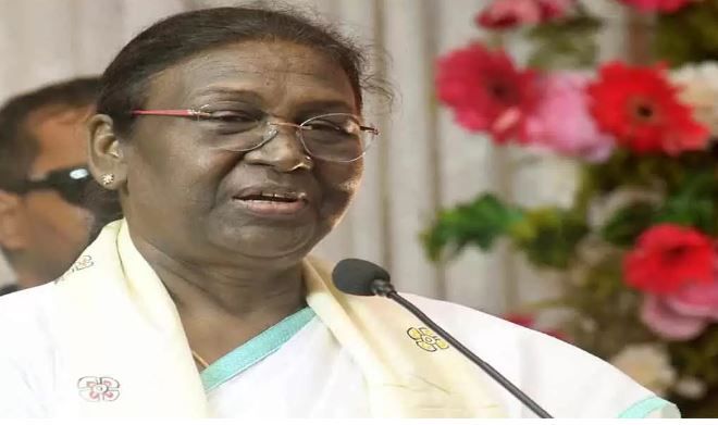 Bus Accident : राष्ट्रपति मुर्मू ने खरगोन बस दुर्घटना में लोगों की मौत पर दुख जताया
