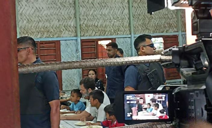 Rahul's visit to Manipur : मोइरांग के राहत शिविरों में राहुल ने बांटा पीड़ितों का दर्द