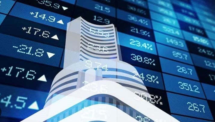 Share Market : मार्केट खुलते ही देखी गई गिरावट, इन शेयरों में दिखी सबसे ज्यादा टूट