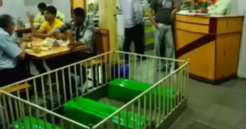 Ahmedabad News : एक ऐसी जगह जहाँ 73 सालों से कब्रों के बीच चाय की चुस्कियाँ लेते हैं लोग