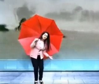 Anchor Viral Video: टीवी चैनल की फर्जी रिपोर्ट पर हंस रही है दुनिया, वीडियो हुआ वायरल, आप भी हंसे