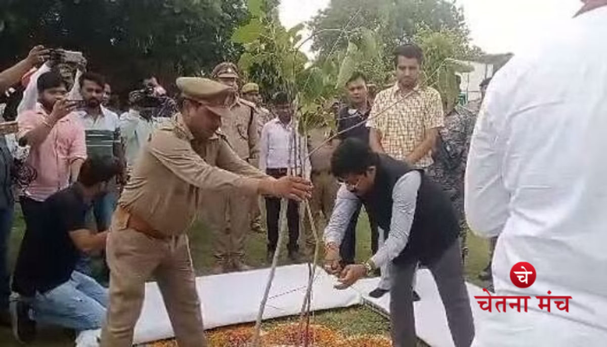 Kanpur Plantation: कानपुर में रोपे गए 26 लाख पौधे, मंत्री नंदी ने किया शुभारंभ