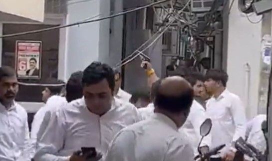 Big News : दिल्ली की तीस हजारी कोर्ट में फायरिंग, वकीलों के दो गुटों में झगड़े के बाद बवाल