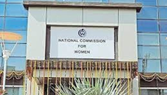 Manipur Shameful Incident: सुप्रीम कोर्ट ने अपनाया कड़ा रुख, लोगों के मन में भी इस पर गहरा आक्रोश