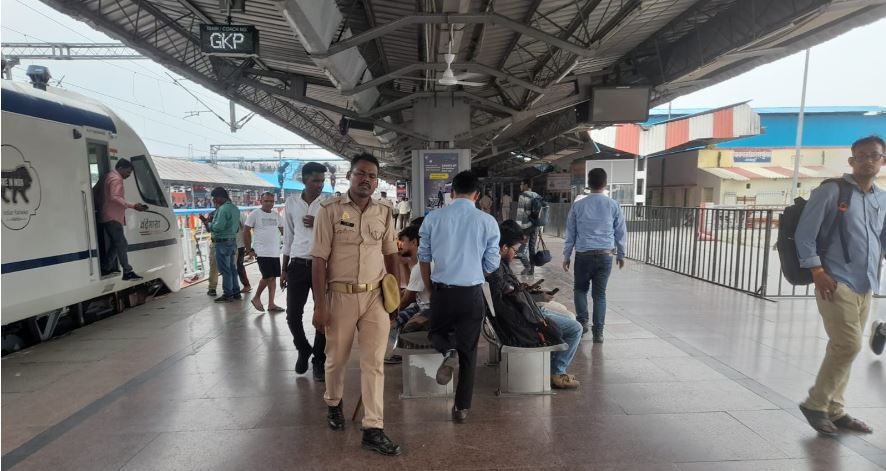 Gorakhpur News : 7 जुलाई को गोरखपुर में होंगे PM मोदी, वन्दे भारत को दिखाएंगे हरी झंडी