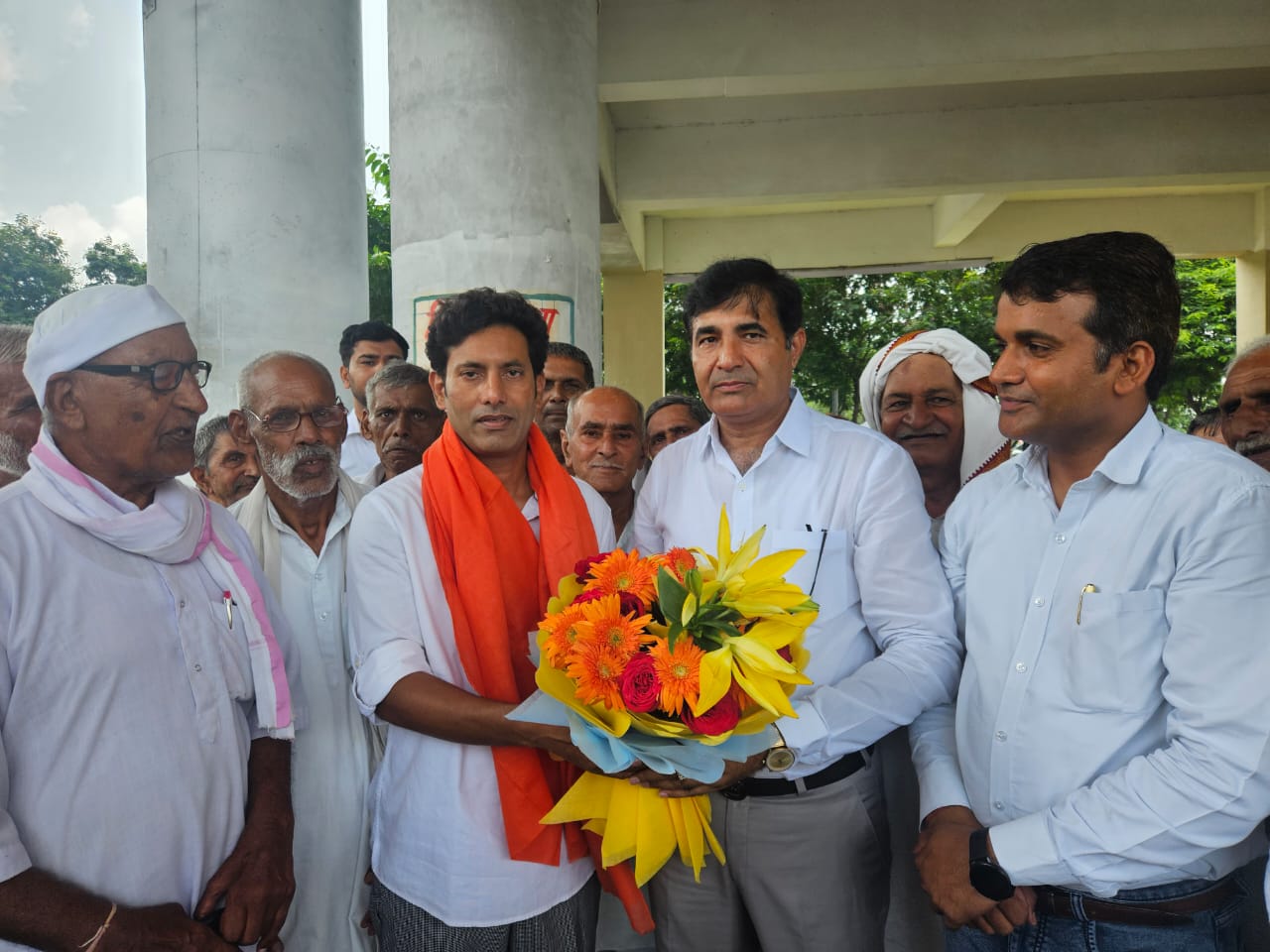 Greater Noida News: गोल्डन फेडरेशन ऑफ़ आरडब्ल्यूए ने किसान सभा के नेताओं का किया जोरदार स्वागत, कल प्राधिकरण का घेराव करेंगे युवा