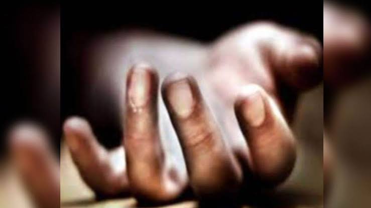 Bulandshahr News: कब्र खोद कर काट लिया हाथ और उंगलियां,12 दिन पहले दफन हुई थी बुजुर्ग की लाश