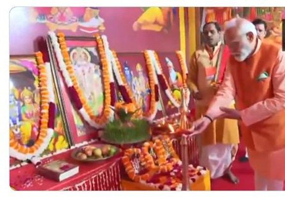 प्रधानमंत्री नरेंद्र मोदी 'रावण दहन' में लेंगे हिस्सा, पहुंचे द्वारका