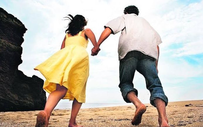 इंतजार करते रह गए लड़के वाले, लड़की नकदी और जेवर लेकर हो गई गायब