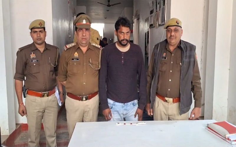खुर्जा में युवक की दिन दहाड़े हत्या कर वीडियो बनाकर जुर्म क़बूलने वाला आरोपी गिरफ़्तार