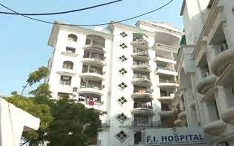 मुख्तार अंसारी के करीबी पर कार्रवाई, हॉस्पिटल सील, अवैध फ्लैट किए जाएंगे ध्वस्त